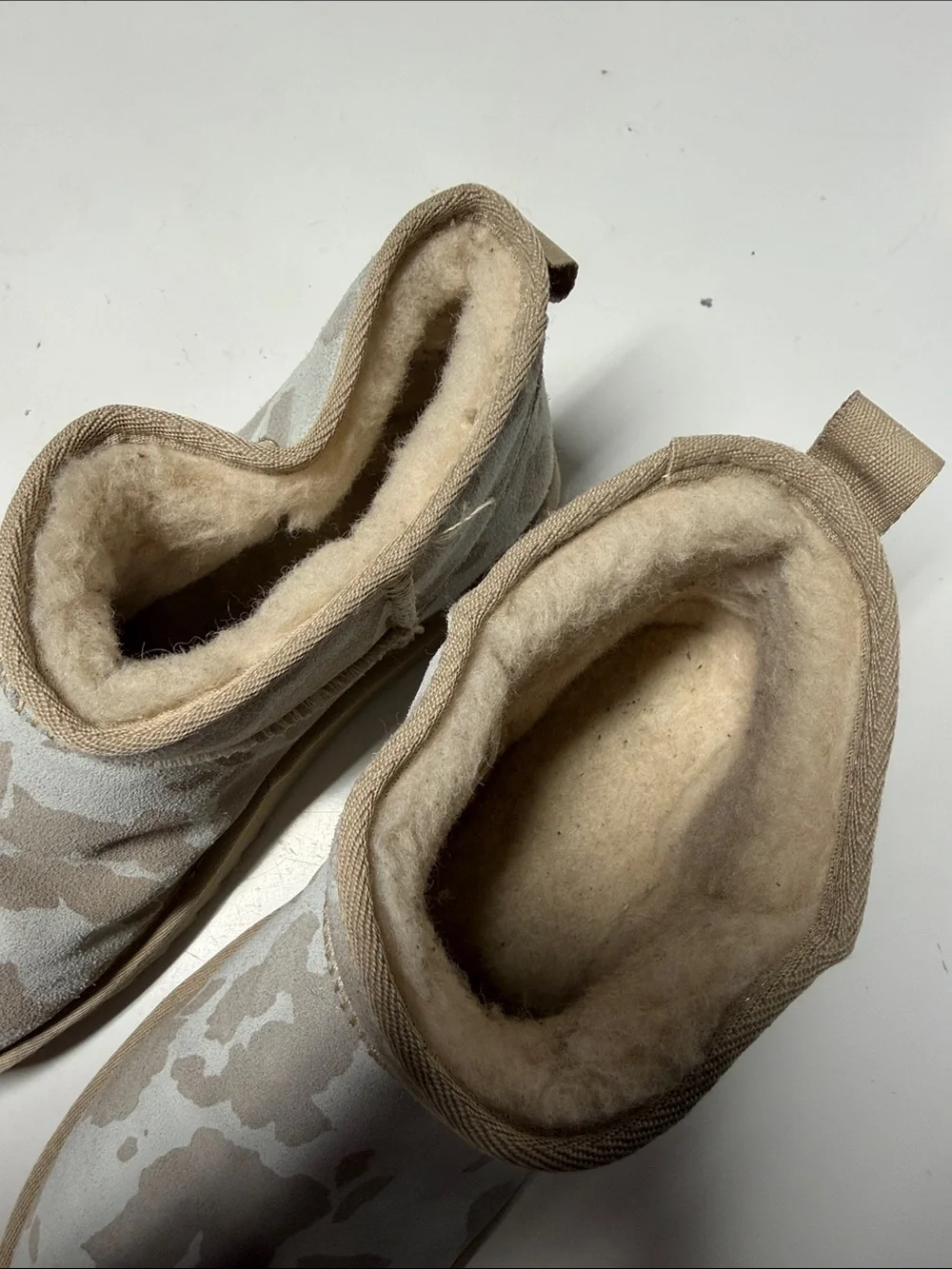 Alpine Design gray & Beige cow print Shearling Ankle boots sz 10